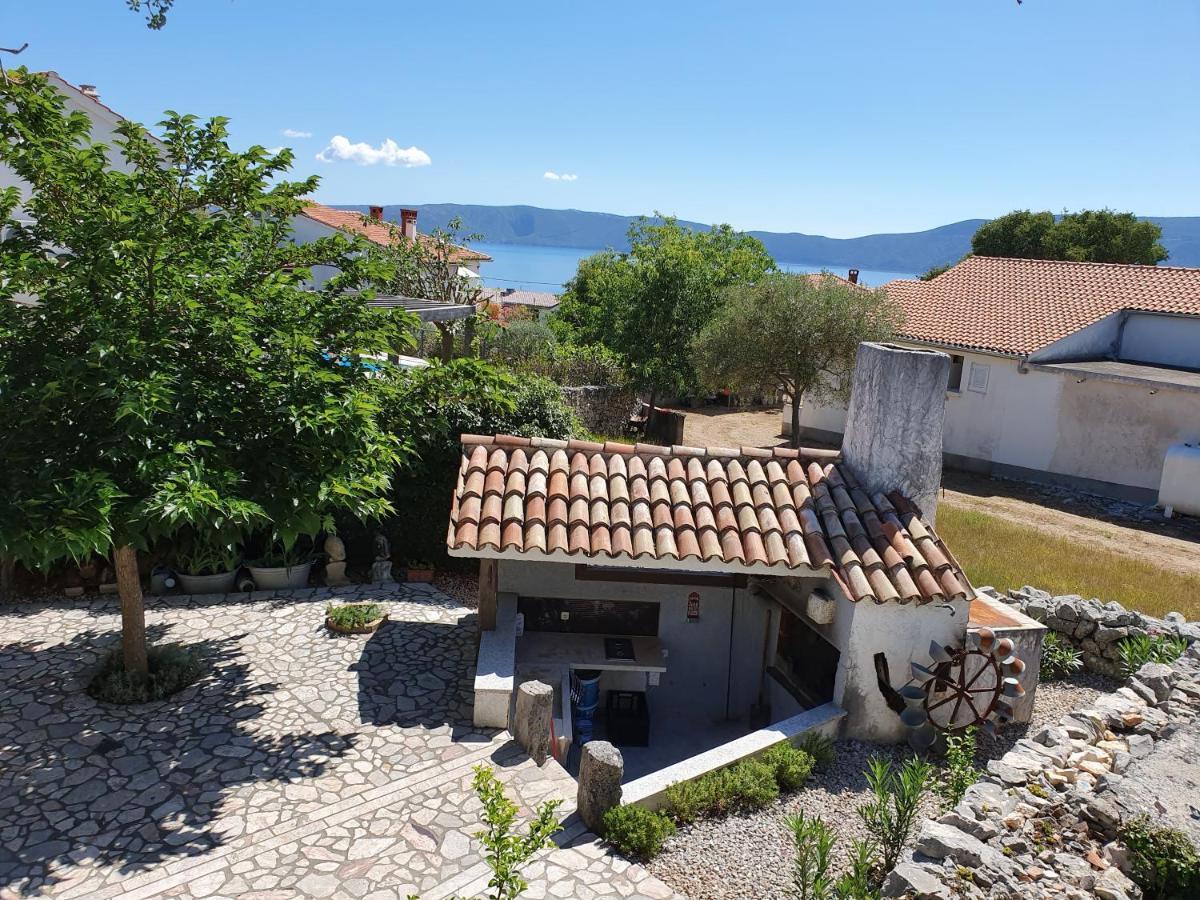 Villa Diny With Pool Pinezići Exteriör bild